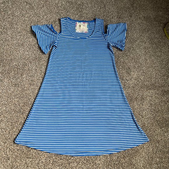 Cupio Cold Shoulder Short Sleeve Striped Knit A-Line Trapeze Dress, Size Small - Picture 3 of 9